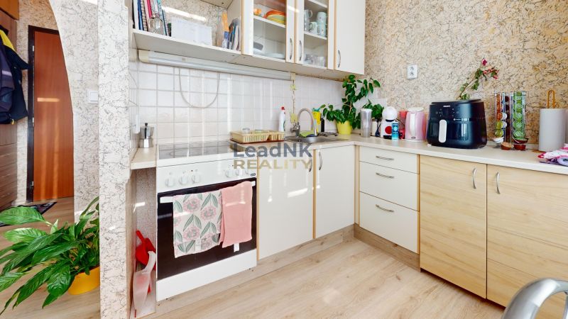 3-Strecnianska-Kitchen.jpg
